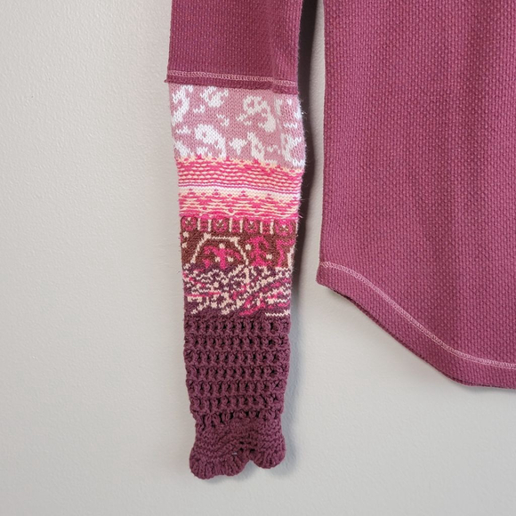 Free People XS In The Mix Cuff Thermal Crochet Knit Sleeve Burgundy Top Henley - Picture 5 of 11